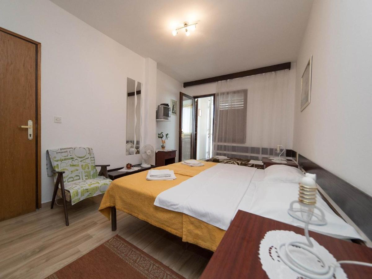 Apartments Biserka Crikvenica Kültér fotó